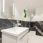 Haus Jensen 1 *